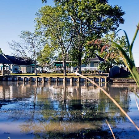 A Chateau On The Bayou Bed & Breakfast Raceland Ngoại thất bức ảnh